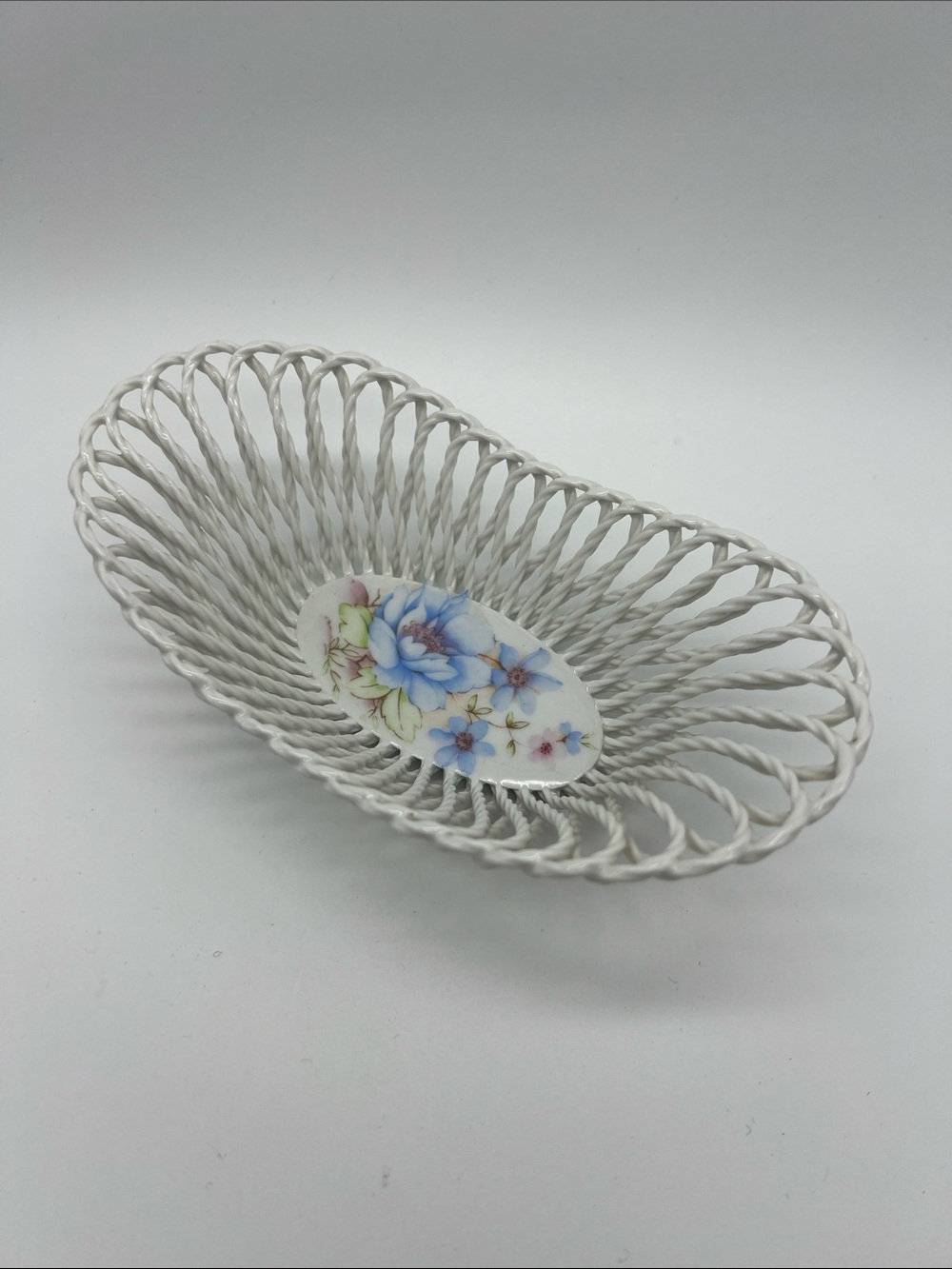 White “Apulum” Porcelain Basket Dish with Blue Floral Accent